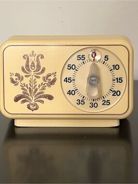 RARE WORKING Vintage Folk Art Motif Pfaltzgraff Village Mechanical Kitchen Timer